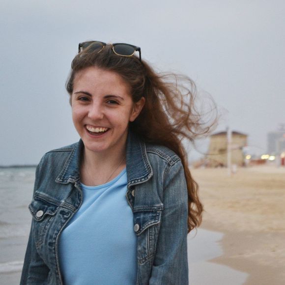 Meet your Posher, Melanie - Picture 1 of 1